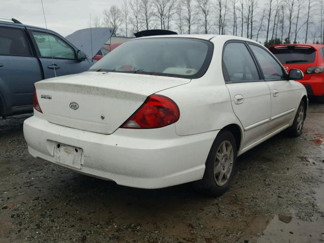 KNAFB121635266711 - 2003 KIA SPECTRA BA WHITE photo 4