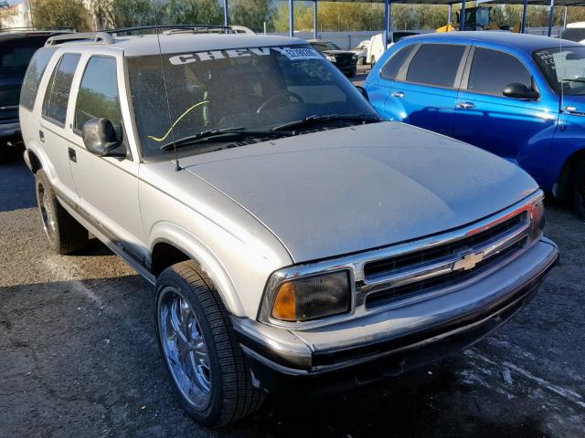 1GNDT13W5T2119094 - 1996 CHEVROLET BLAZER SILVER photo 1