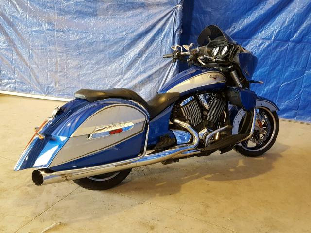 5VPTW36N6E3027209 - 2014 VICTORY MOTORCYCLES CROSS COUN BLUE photo 4