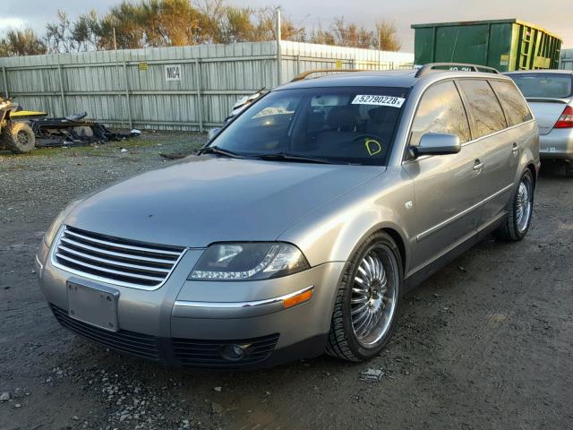 WVWVD63B94E001621 - 2004 VOLKSWAGEN PASSAT GLS SILVER photo 2