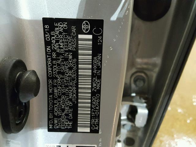 JTDKARFP6J3076076 - 2018 TOYOTA PRIUS PRIM 银色 照片 10