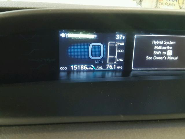 JTDKARFP6J3076076 - 2018 TOYOTA PRIUS PRIM 银色 照片 8