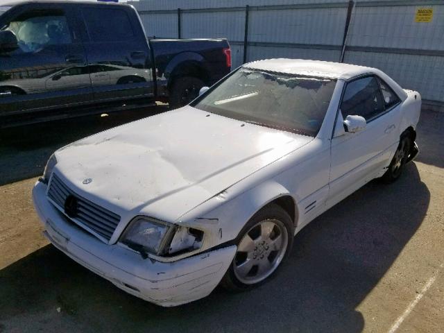 WDBFA68F2XF179019 - 1999 MERCEDES-BENZ SL 500 WHITE photo 2