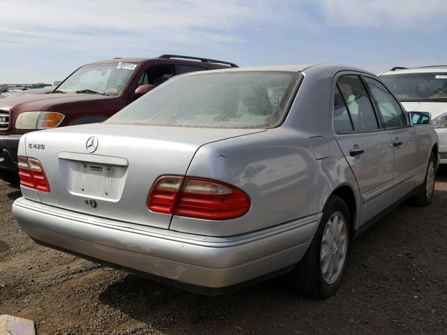 WDBJF72FXVA485731 - 1997 MERCEDES-BENZ E 420 SILVER photo 4