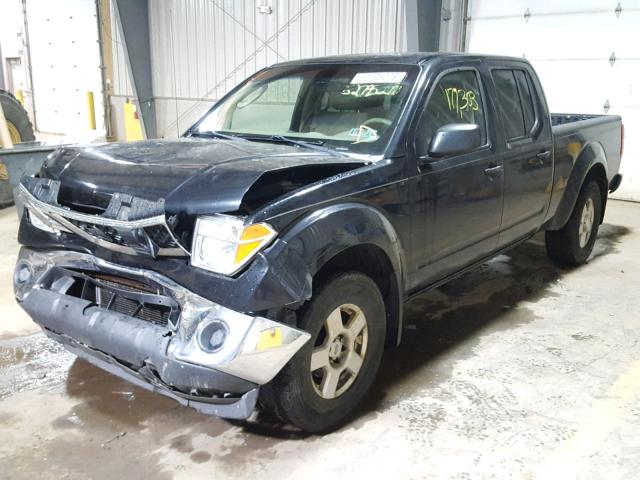 1N6AD09W68C406856 - 2008 NISSAN FRONTIER C BLACK photo 2