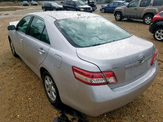 4T1BF3EK0BU706511 - 2011 TOYOTA CAMRY BASE SILVER photo 3