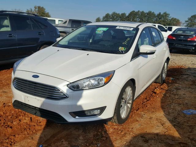 1FADP3N2XJL279665 - 2018 FORD FOCUS TITA WHITE photo 2