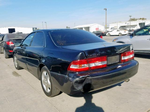 JT8BF28G0Y5100522 - 2000 LEXUS ES 300 BLACK photo 3