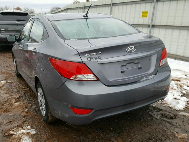 KMHCT4AE0GU104377 - 2016 HYUNDAI ACCENT SE GRAY photo 3