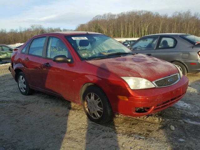 1FAFP34N25W168875 - 2005 FORD FOCUS ZX4 RED photo 1