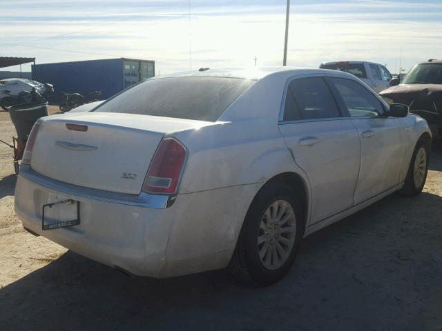 2C3CCAAG5DH626428 - 2013 CHRYSLER 300 WHITE photo 3