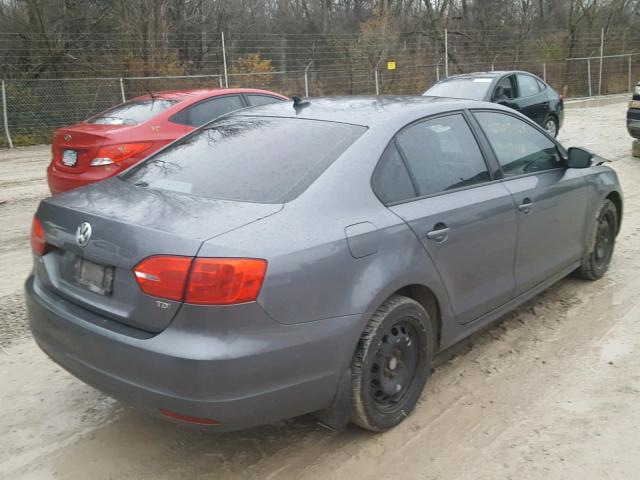 3VW3L7AJ7CM378884 - 2012 VOLKSWAGEN JETTA TDI GRAY photo 4