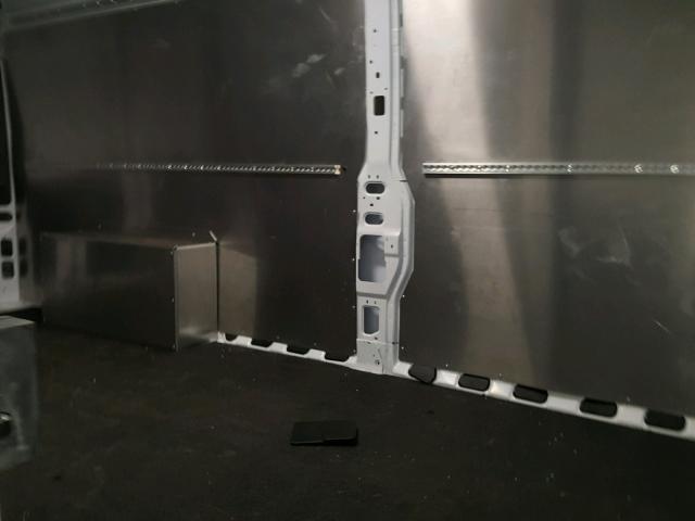 3C6URVJG8JE153662 - 2018 RAM PROMASTER 白色 照片 6