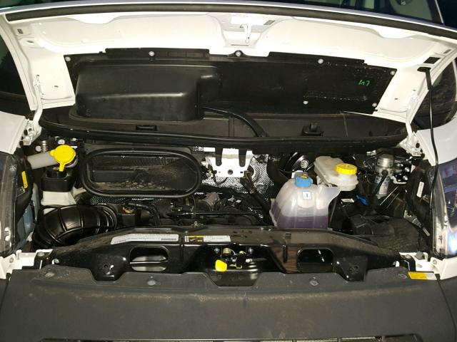 3C6URVJG8JE153662 - 2018 RAM PROMASTER 白色 照片 7