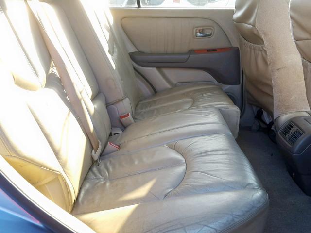 JTJGF10U230152921 - 2003 LEXUS RX 300 SILVER photo 6