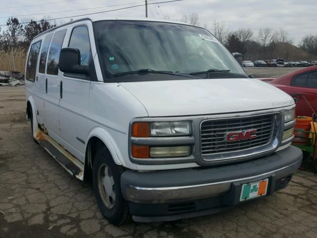 1GDFG15RX21165999 - 2002 GMC SAVANA RV WHITE photo 1