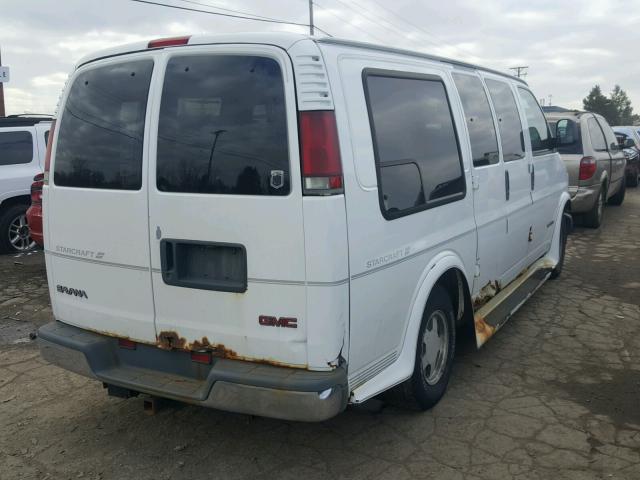 1GDFG15RX21165999 - 2002 GMC SAVANA RV WHITE photo 4