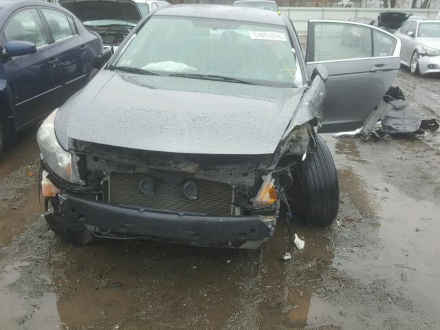 1HGCP26399A039247 - 2009 HONDA ACCORD LX GRAY photo 9