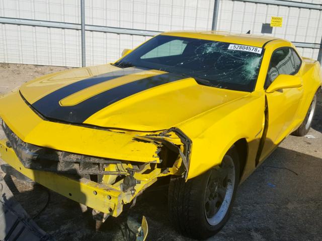 2G1FA1E38D9176167 - 2013 CHEVROLET CAMARO LS YELLOW photo 2