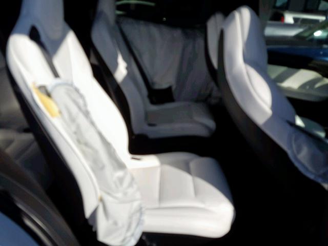 5YJXCBE23JF126965 - 2018 TESLA MODEL X WHITE photo 6