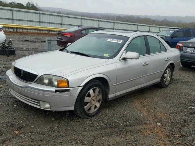 1LNHM86S12Y705923 - 2002 LINCOLN LS 银色 照片 2