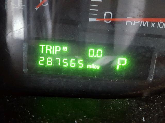 1LNHM86S12Y705923 - 2002 LINCOLN LS 银色 照片 8