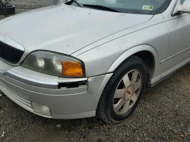 1LNHM86S12Y705923 - 2002 LINCOLN LS 银色 照片 9