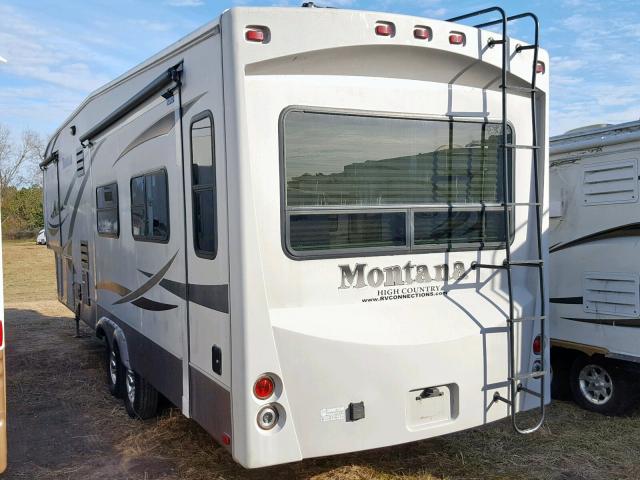 4YDF32328BA740223 - 2011 KEYSTONE MONTANA WHITE photo 3