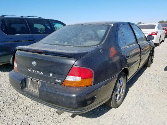 1N4DL01D0WC135356 - 1998 NISSAN ALTIMA XE BLACK photo 4