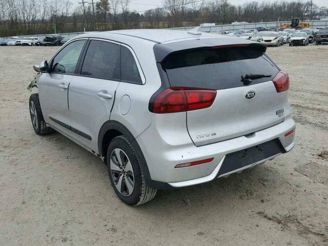 KNDCB3LC6H5078554 - 2017 KIA NIRO FE SILVER photo 3