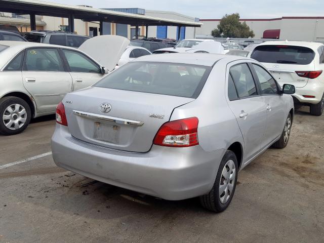 JTDBT923181293795 - 2008 TOYOTA YARIS SILVER photo 4