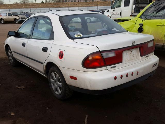 JM1BC1413W0191074 - 1998 MAZDA PROTEGE DX WHITE photo 3