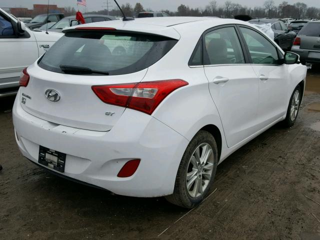 KMHD35LH9FU240443 - 2015 HYUNDAI ELANTRA GT WHITE photo 4