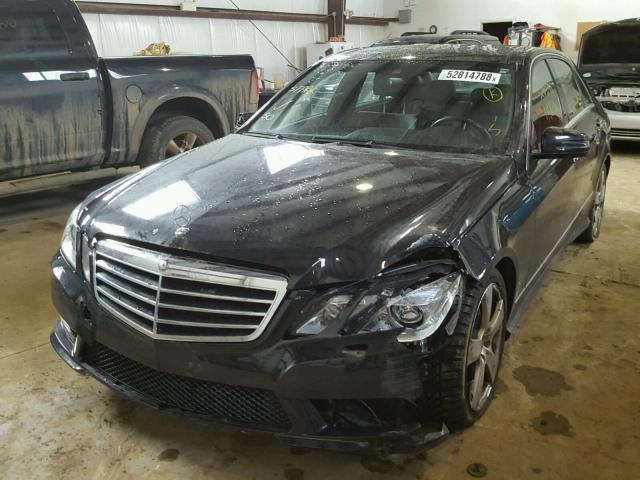 WDDHF8HB6AA070089 - 2010 MERCEDES-BENZ E 350 4MAT BLACK photo 2