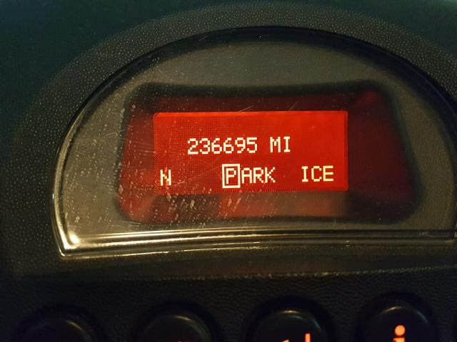 2G2WP552181110394 - 2008 PONTIAC GRAND PRIX WHITE photo 8