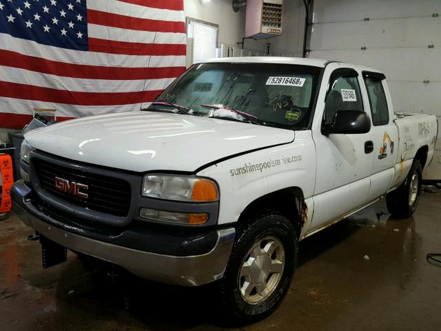 2GTEK19V711317929 - 2001 GMC NEW SIERRA WHITE photo 2