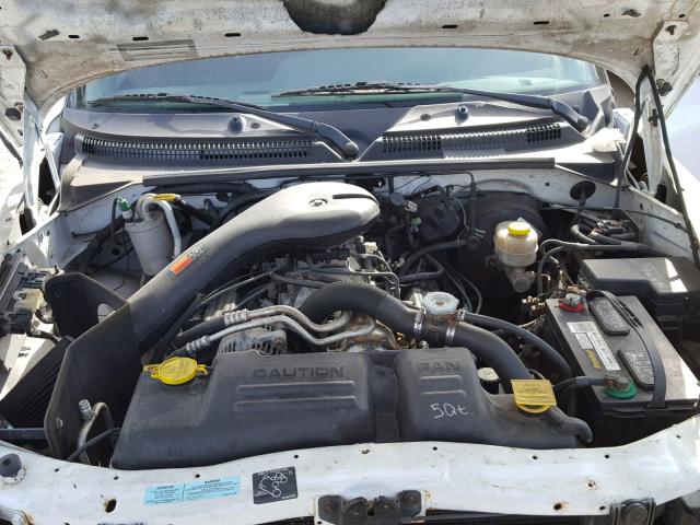 1B7GL22Z8YS523201 - 2000 DODGE DAKOTA WHITE photo 7