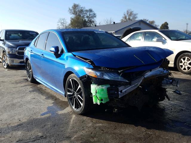 4T1B61HK1JU032223 - 2018 TOYOTA CAMRY XSE BLUE photo 1