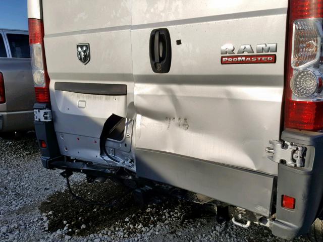 3C6URVHG1JE127281 - 2018 RAM PROMASTER 银色 照片 9