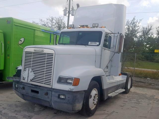 1FUWDMCA2WP925818 - 1998 FREIGHTLINER CONVENTION WHITE photo 2