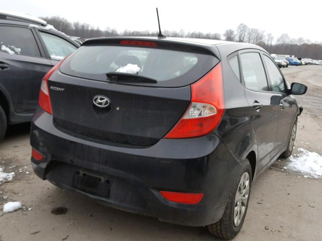 KMHCT5AE0HU310449 - 2017 HYUNDAI ACCENT SE BLACK photo 4