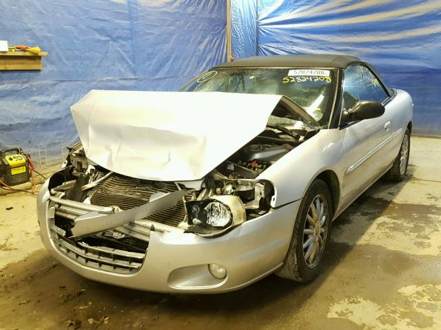 1C3EL55R44N311378 - 2004 CHRYSLER SEBRING LX SILVER photo 2