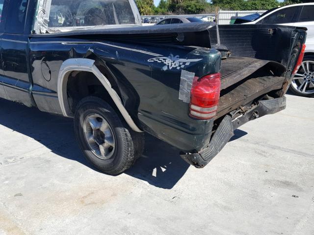 1B7GG22Y8XS224110 - 1999 DODGE DAKOTA GREEN photo 9