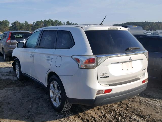 JA4AD3A30EZ004680 - 2014 MITSUBISHI OUTLANDER WHITE photo 3