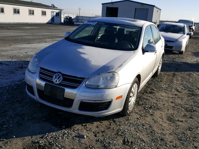 3VWHG71K67M111552 - 2007 VOLKSWAGEN JETTA 2.5 SILVER photo 2