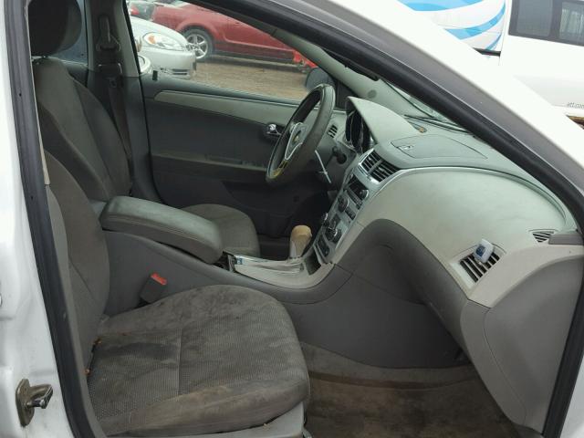 1G1ZB5E11BF304849 - 2011 CHEVROLET MALIBU LS WHITE photo 5