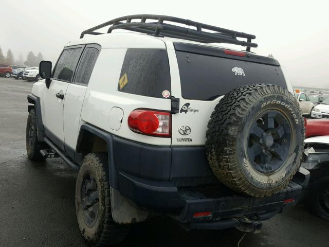 JTEBU11F08K034473 - 2008 TOYOTA FJ CRUISER WHITE photo 3