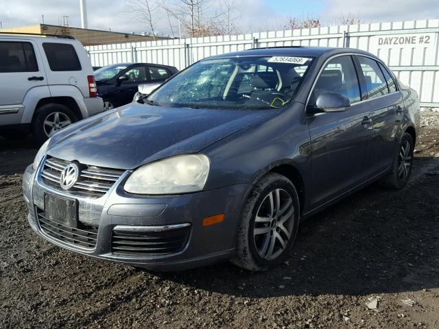 3VWSF71K46M613256 - 2006 VOLKSWAGEN JETTA 2.5 GRAY photo 2