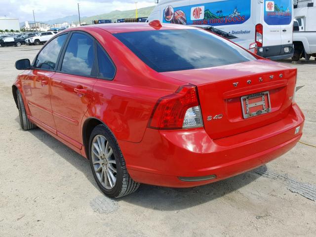 YV1390MS3A2493395 - 2010 VOLVO S40 2.4I RED photo 3