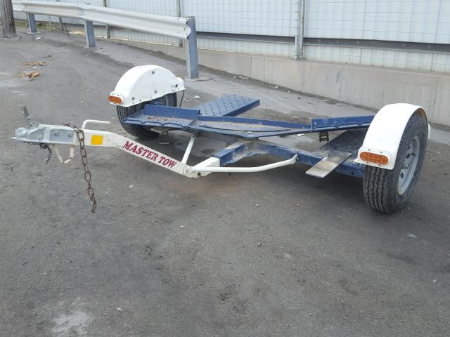 4DFTS1010FN116406 - 2015 TRAIL KING TRAILER WHITE photo 2